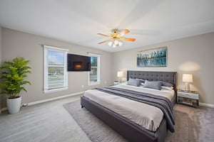 DSC03645_print virtually staged.jpeg