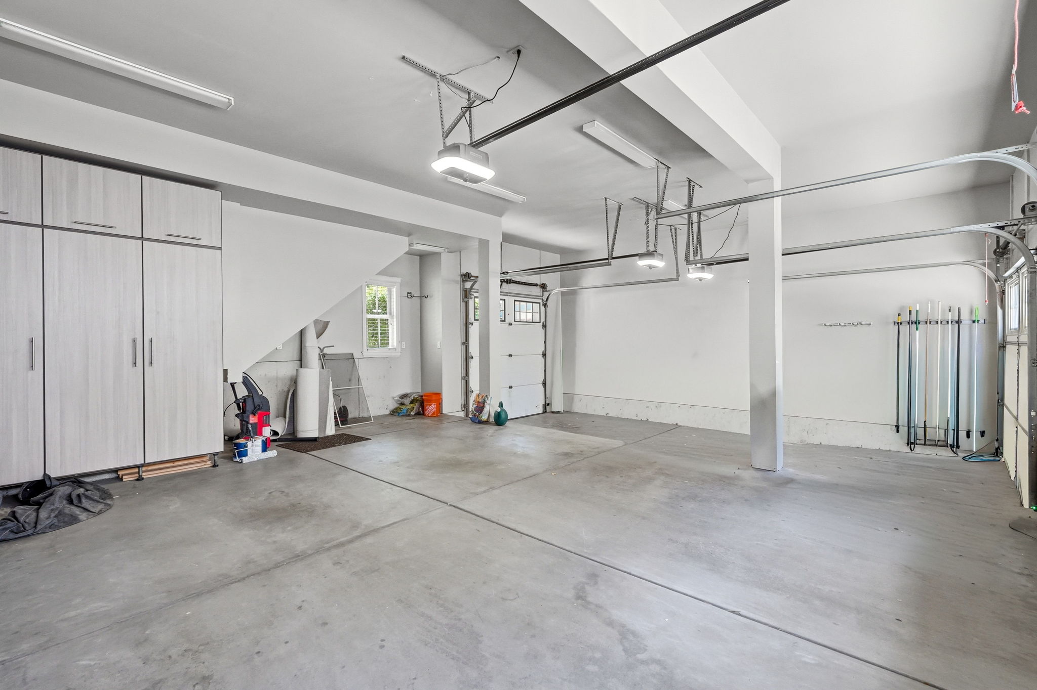  Photo 195