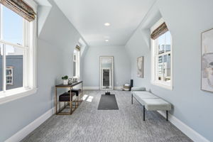 Photo 90
