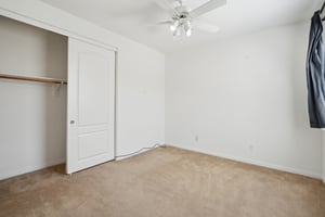 Albret St-1605-016.jpg