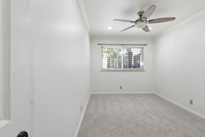 015_F8_3024 Bernard Ave