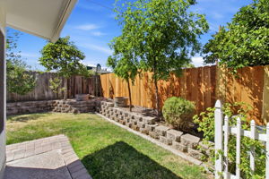 034_F8_3024 Bernard Ave