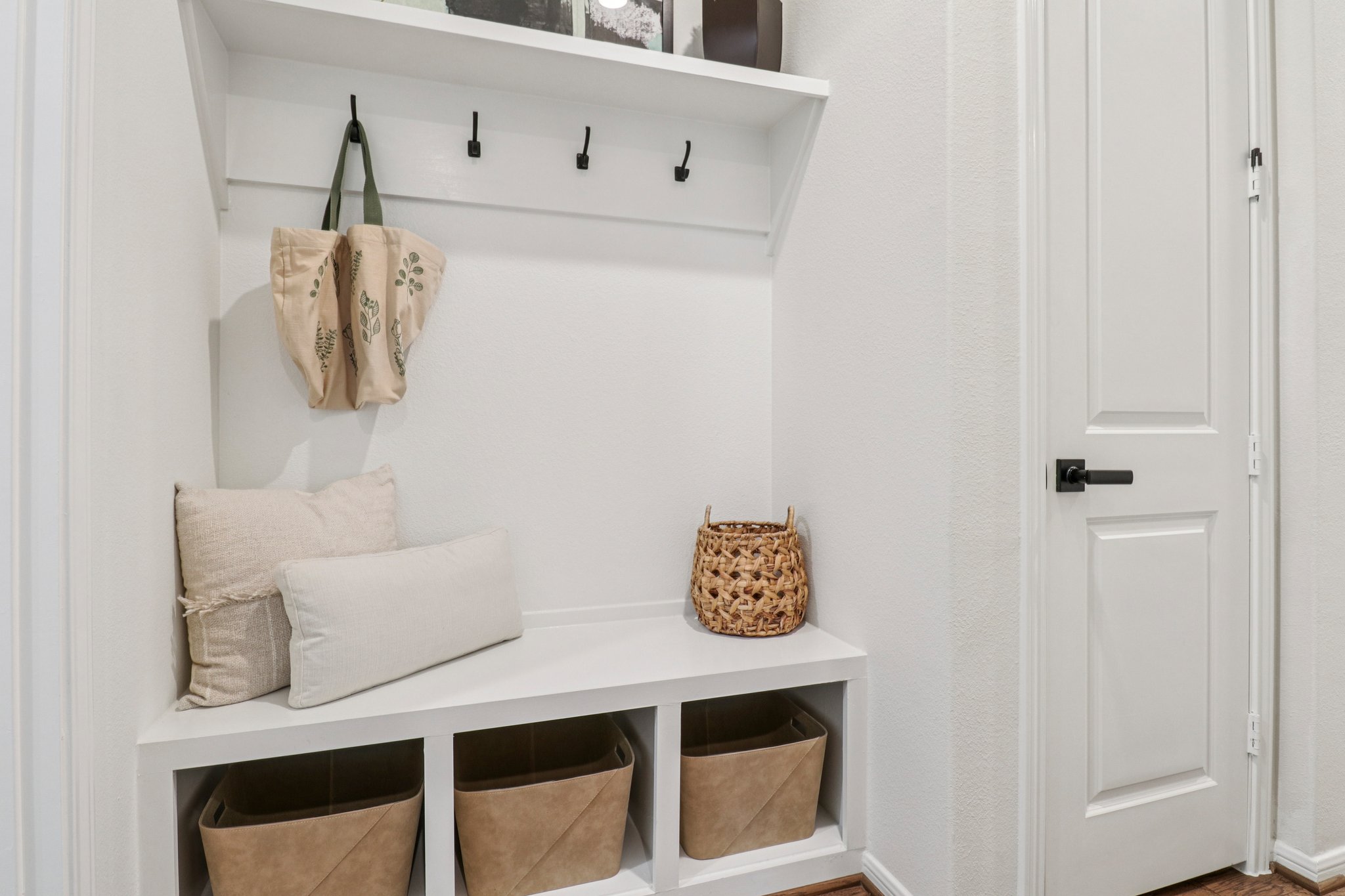 Hickory Hvn Ln-S0704-029.jpg