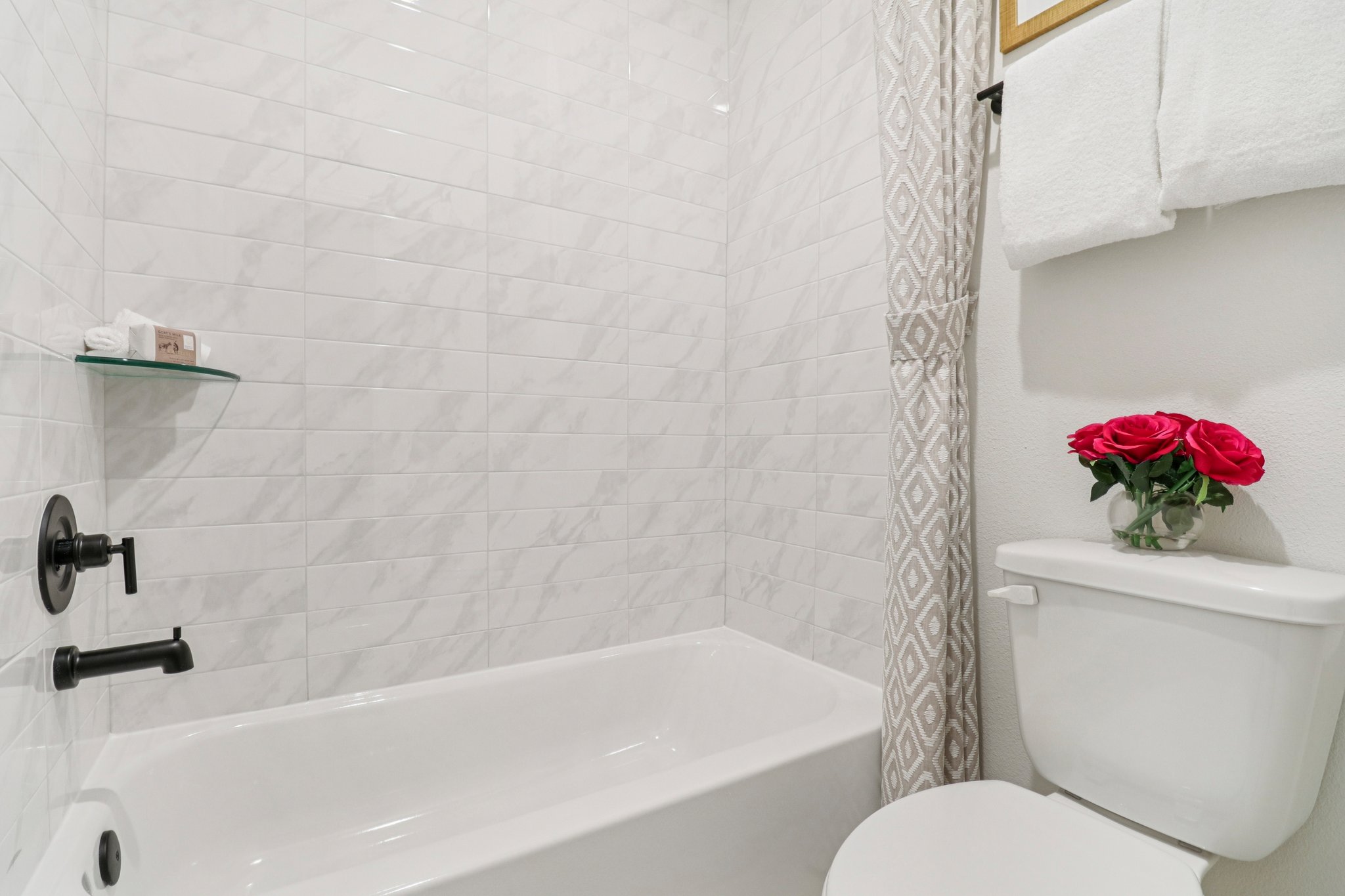 Hickory Hvn Ln-S0704-037.jpg