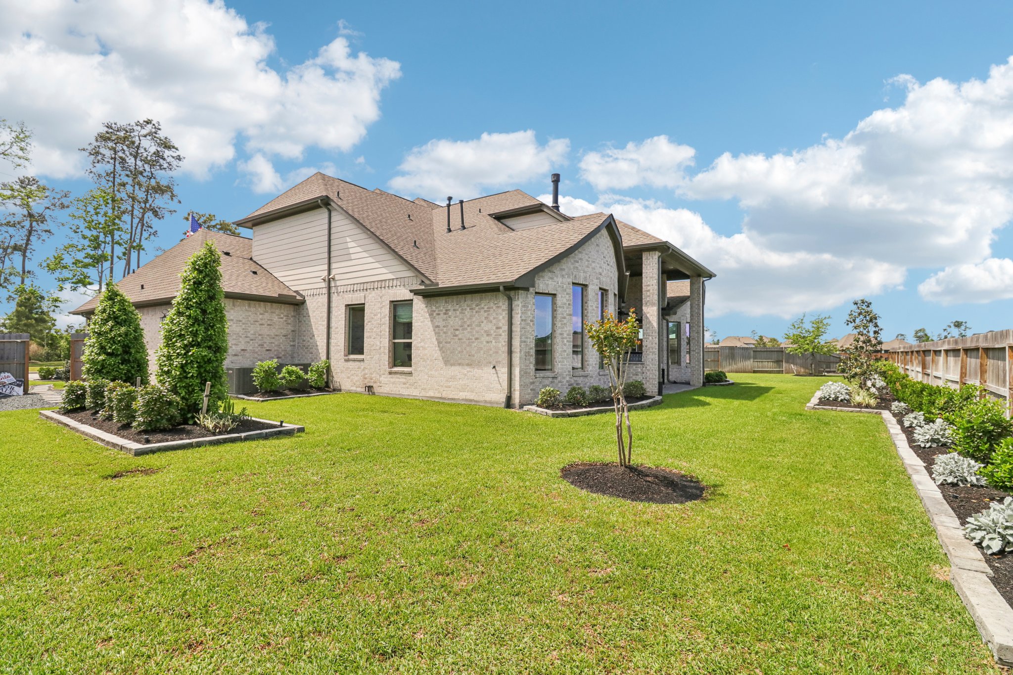 Hickory Hvn Ln-S0704-041.jpg