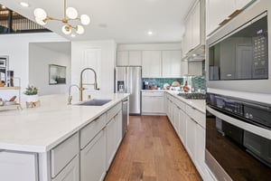 Hickory Hvn Ln-S0704-015.jpg