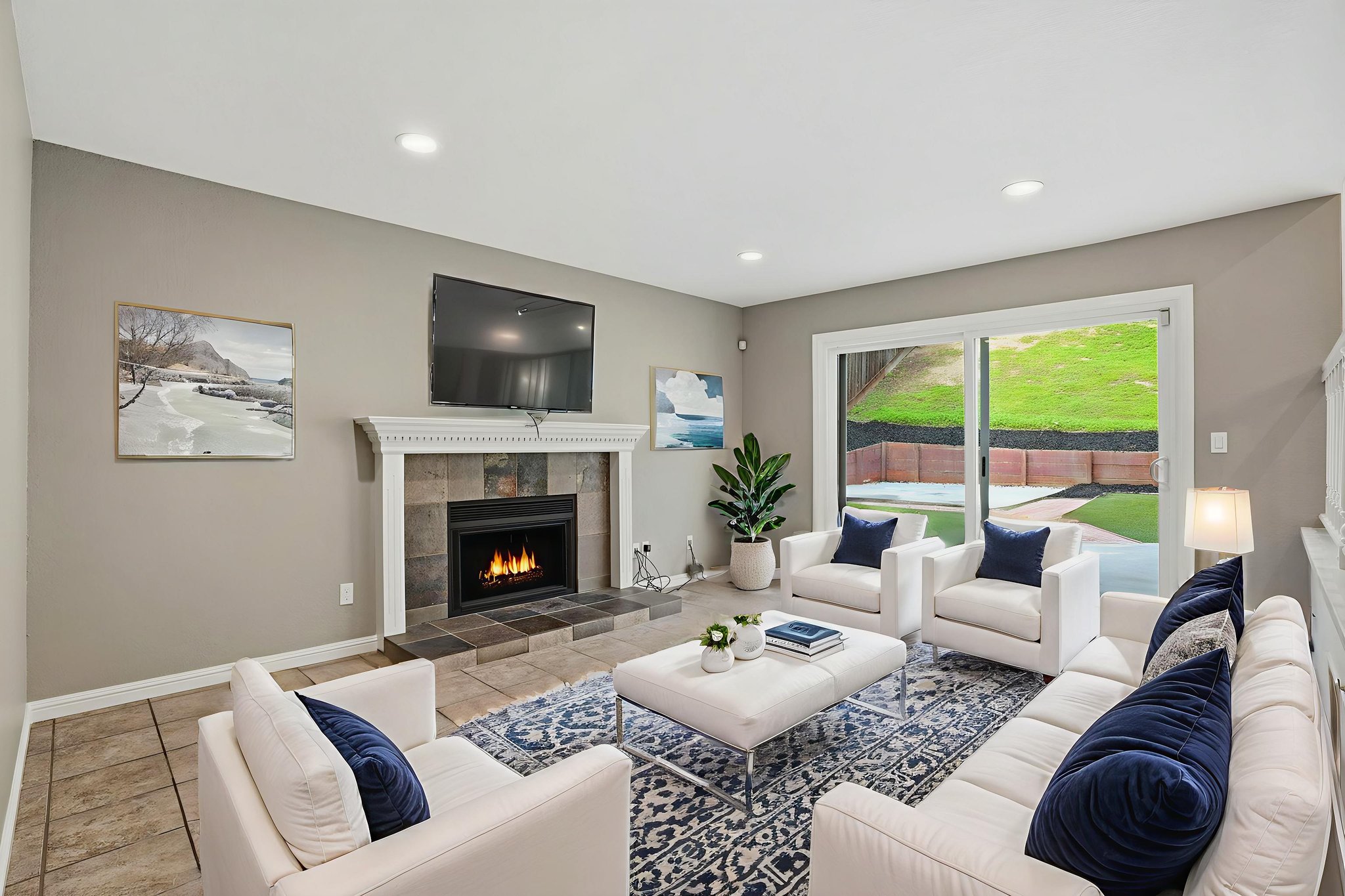 009_F8_3025 Sunflower Dr virtually staged.jpeg