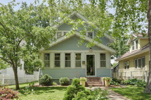  Photo 0