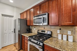 183rd Pl-S0206-016.jpg