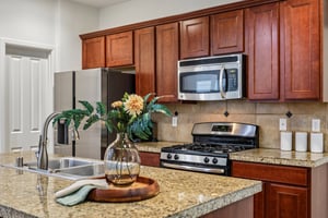 183rd Pl-S0206-019.jpg