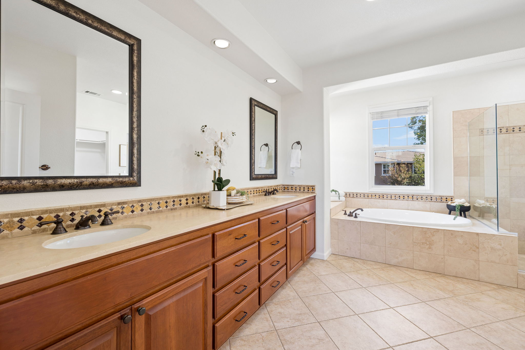  Photo 55