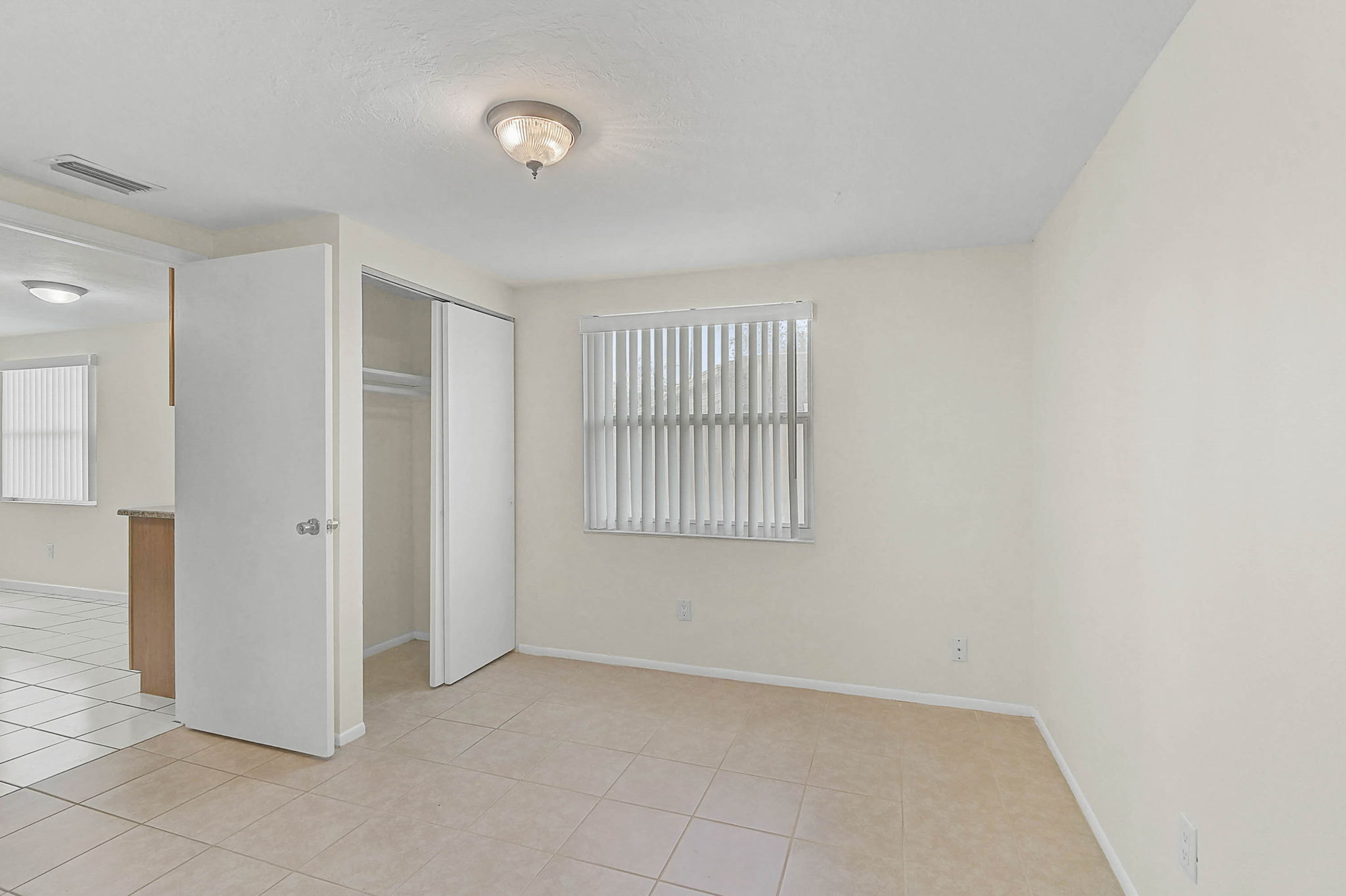 3029 46th Ave W-19