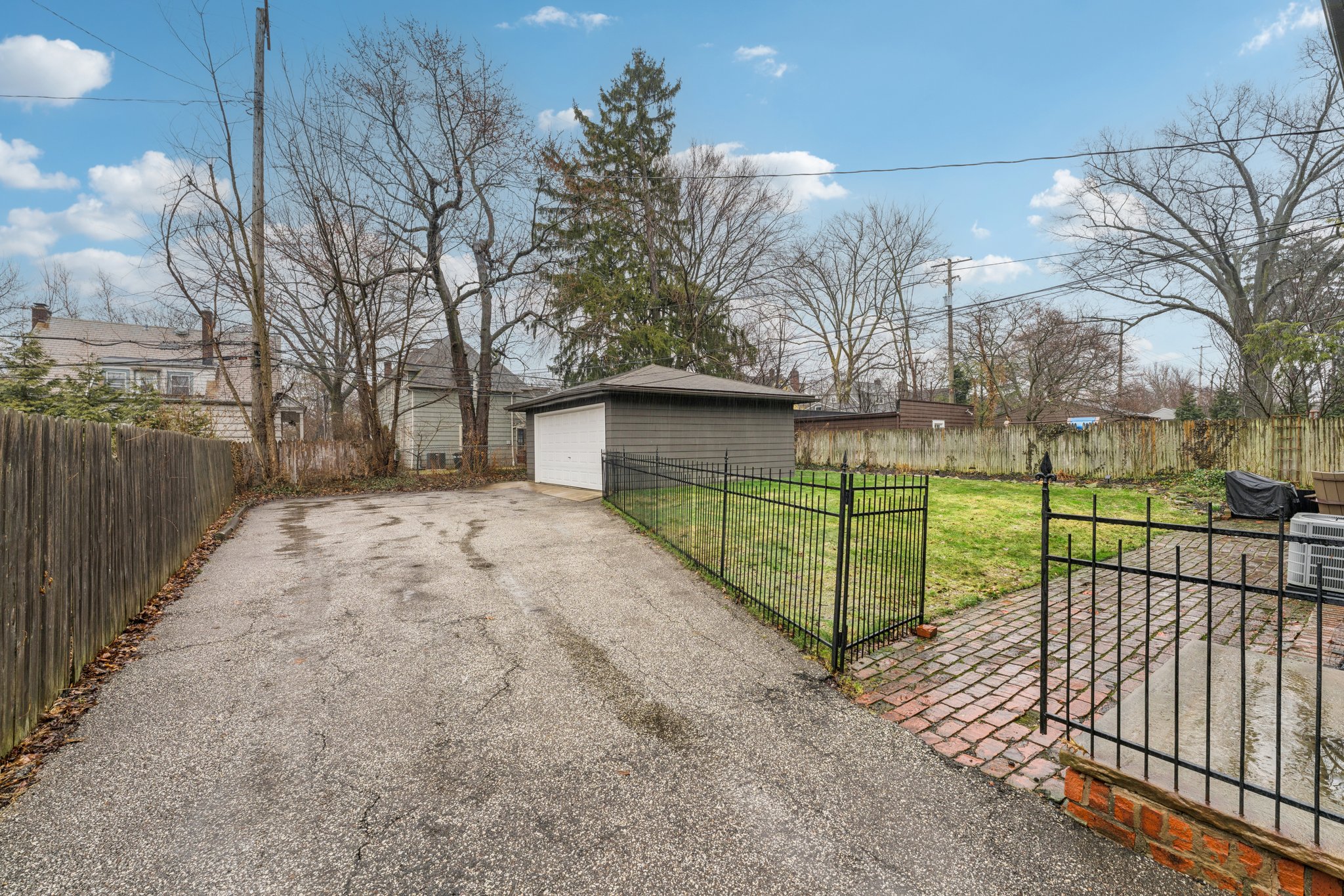 Chadbourne Rd-S0703-004.jpg