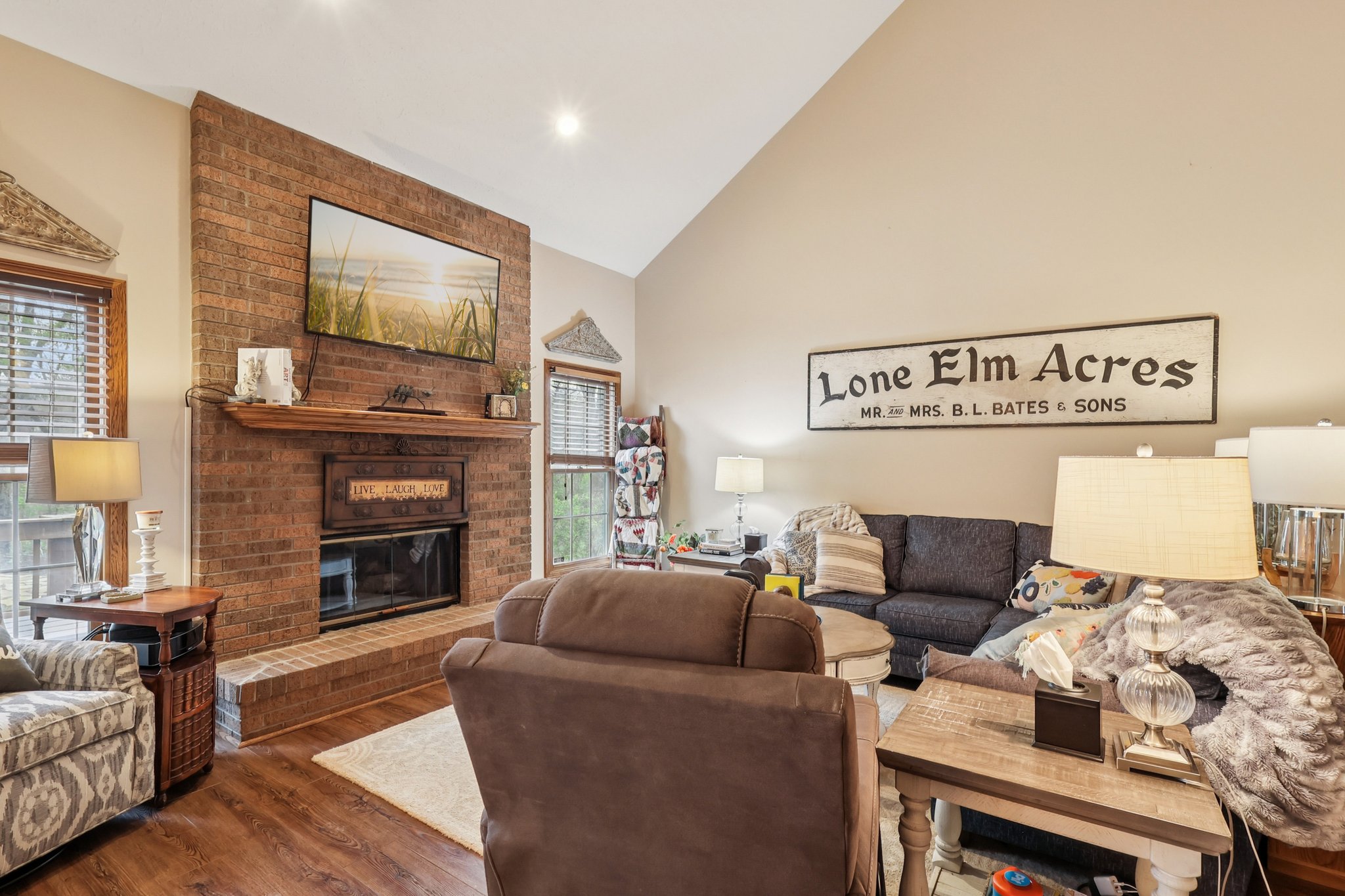 Marla Ct-S1904-004.jpg