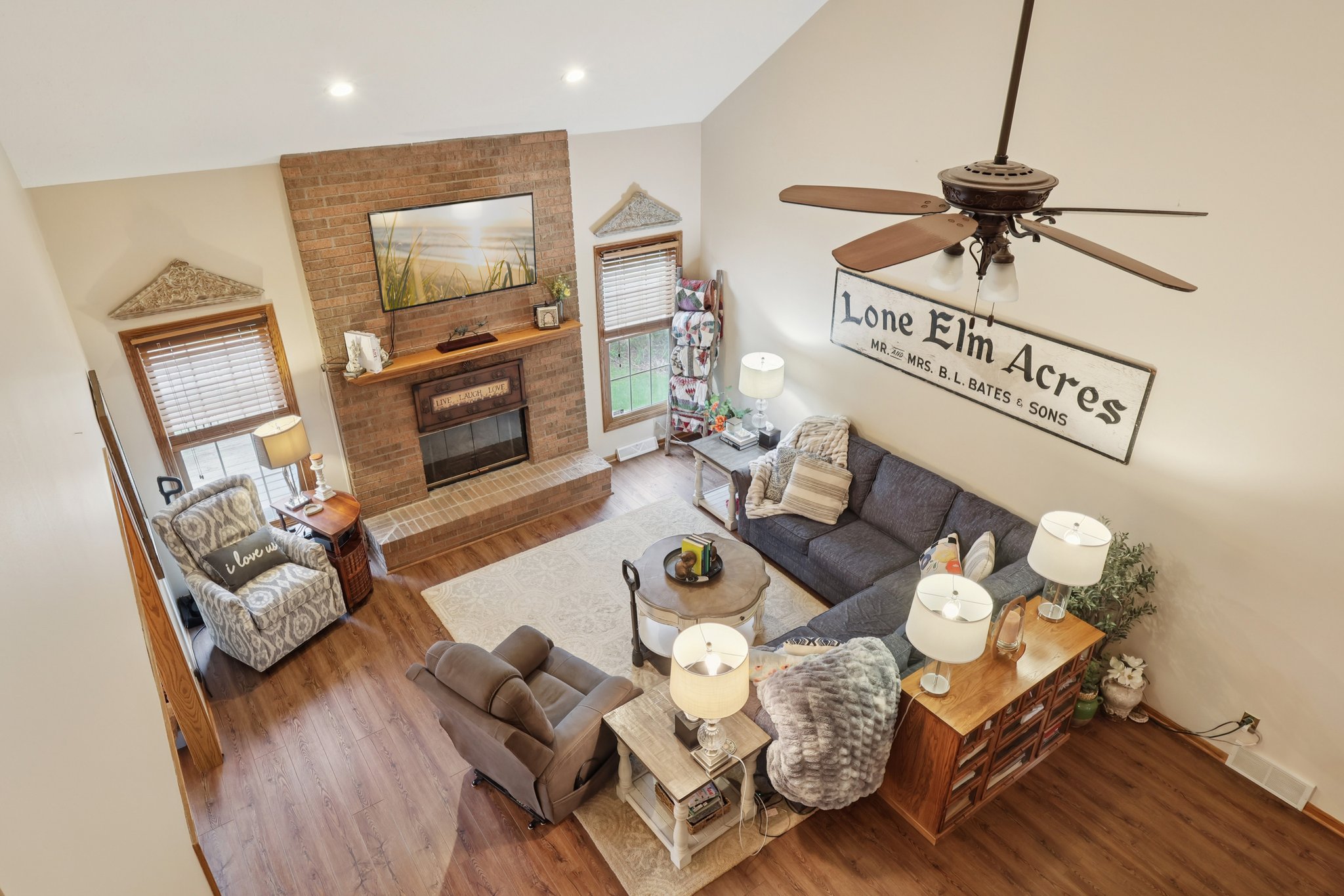 Marla Ct-S1904-019.jpg