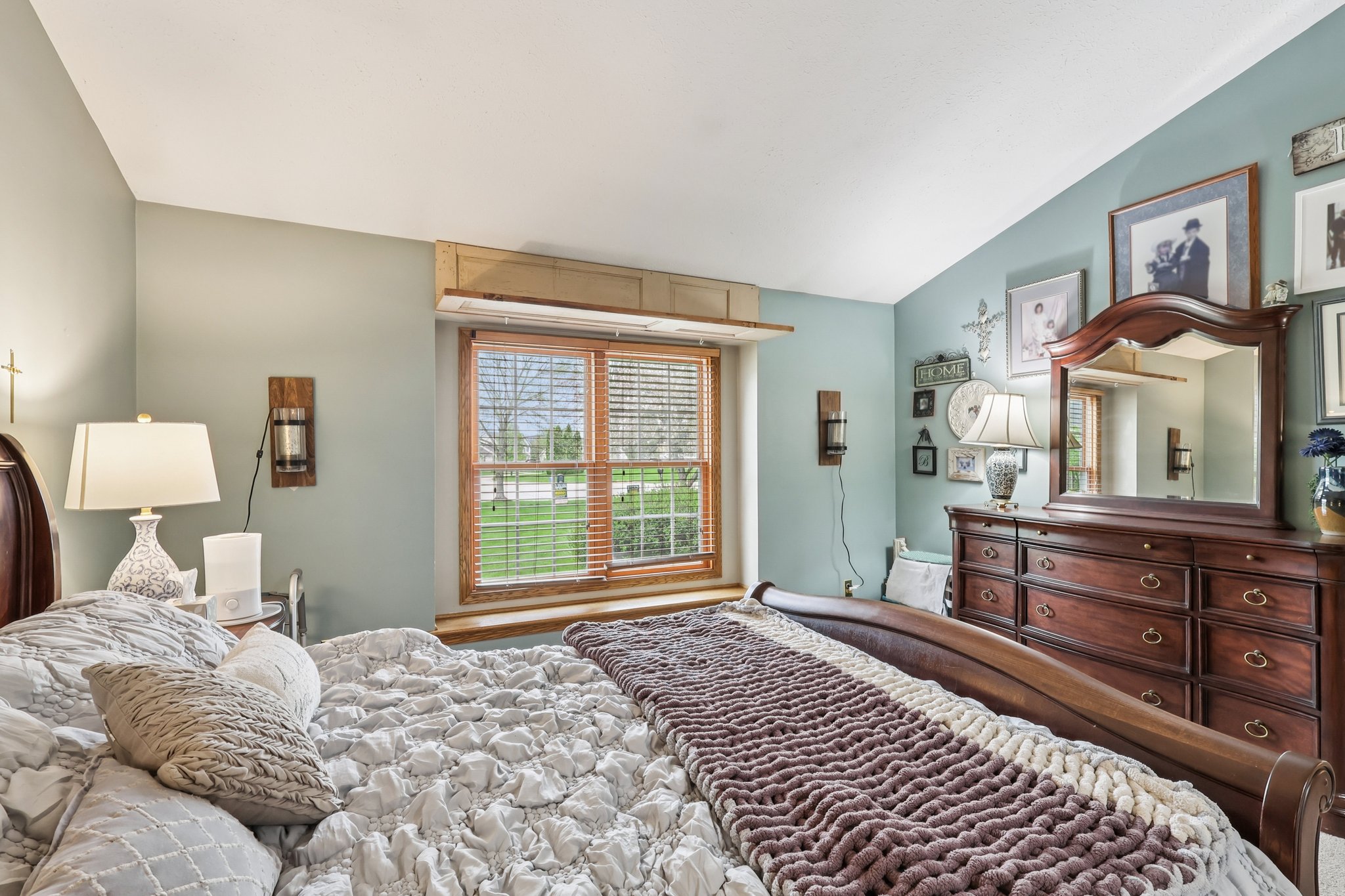 Marla Ct-S1904-032.jpg