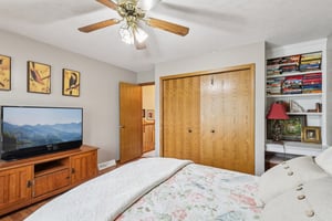 Marla Ct-S1904-018.jpg