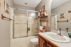 Marla Ct-S1904-056.jpg