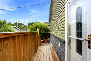  Photo 32