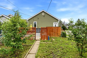  Photo 37