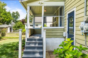 303 E Michigan Ave, Saline, MI 48176, USA Photo 60