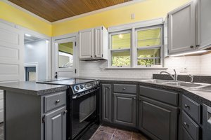 303 E Michigan Ave, Saline, MI 48176, USA Photo 22