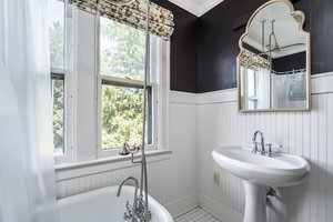 303 E Michigan Ave, Saline, MI 48176, USA Photo 38