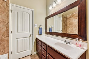 Flagstone Ct-S1712-023.jpg