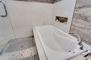  Photo 34