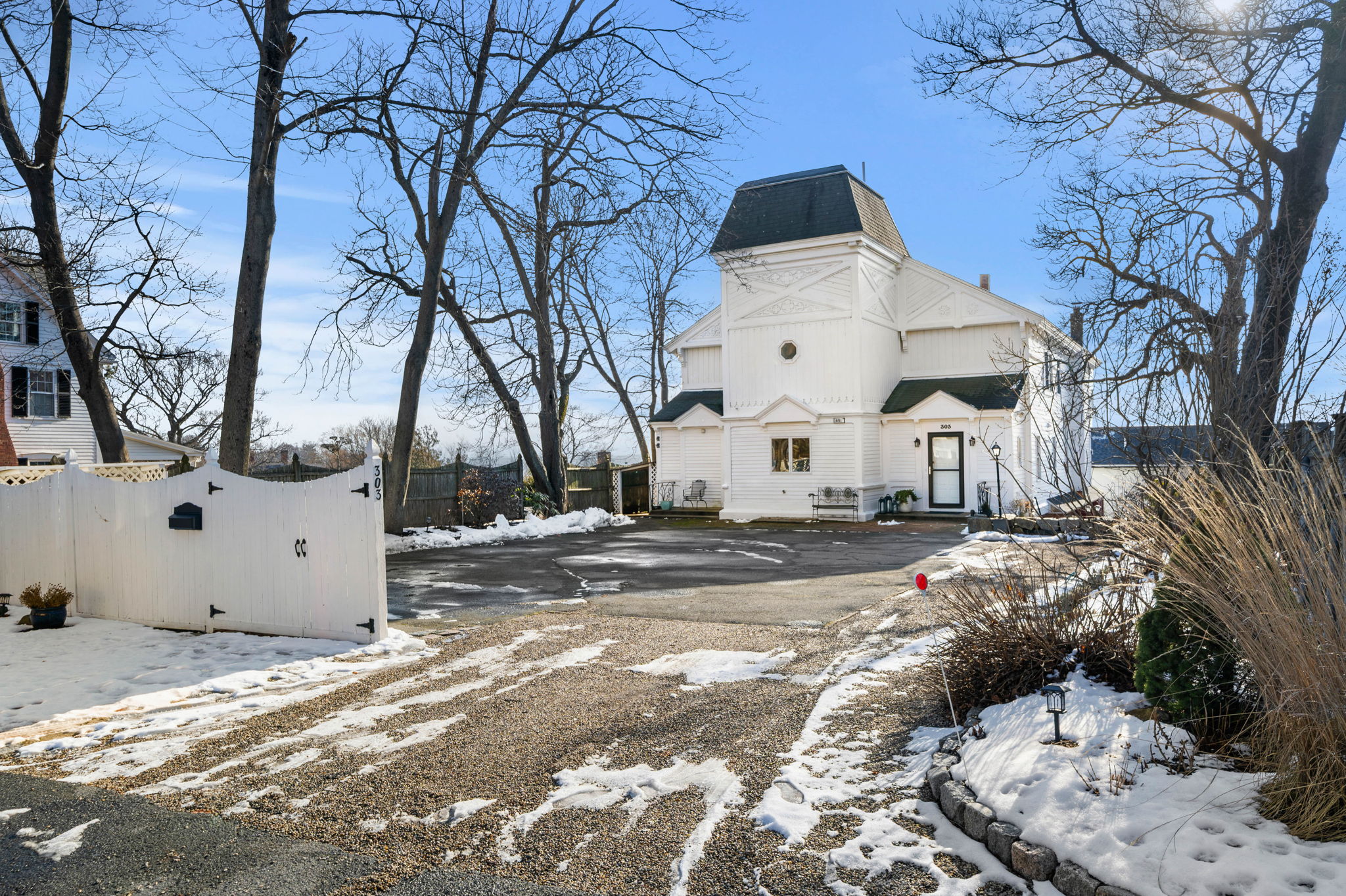 303 Nahant Rd, Nahant, MA 01908, USA Photo 6