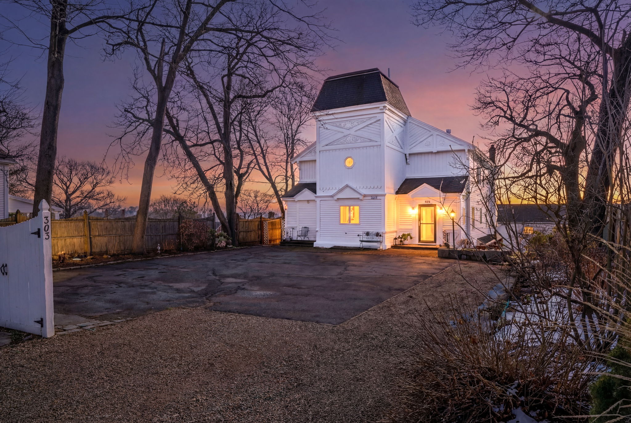 303 Nahant Rd, Nahant, MA 01908, USA Photo 2