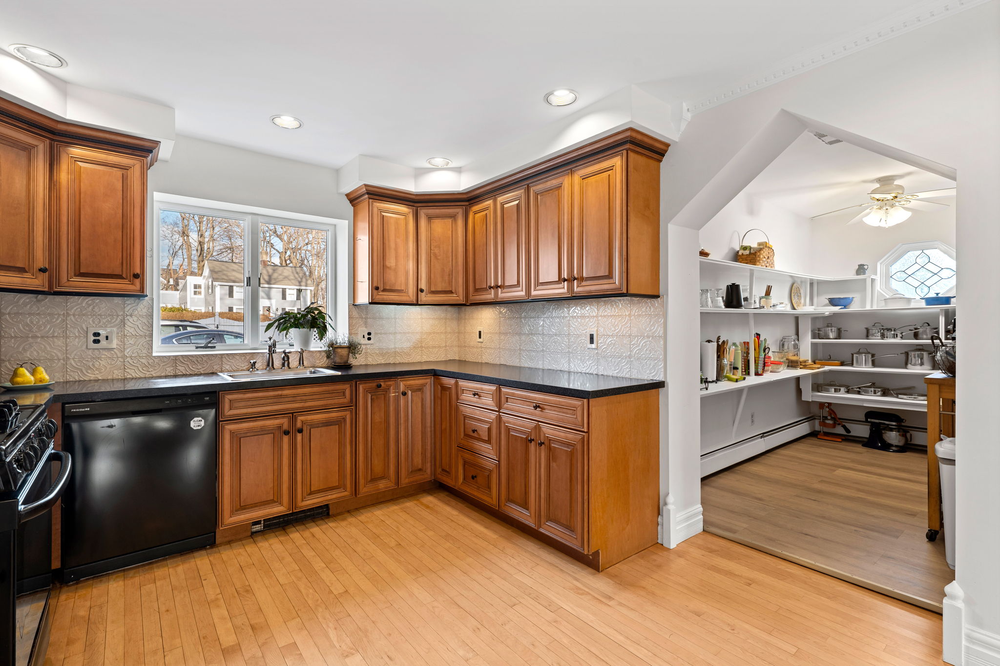 303 Nahant Rd, Nahant, MA 01908, USA Photo 88