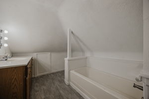  Photo 33