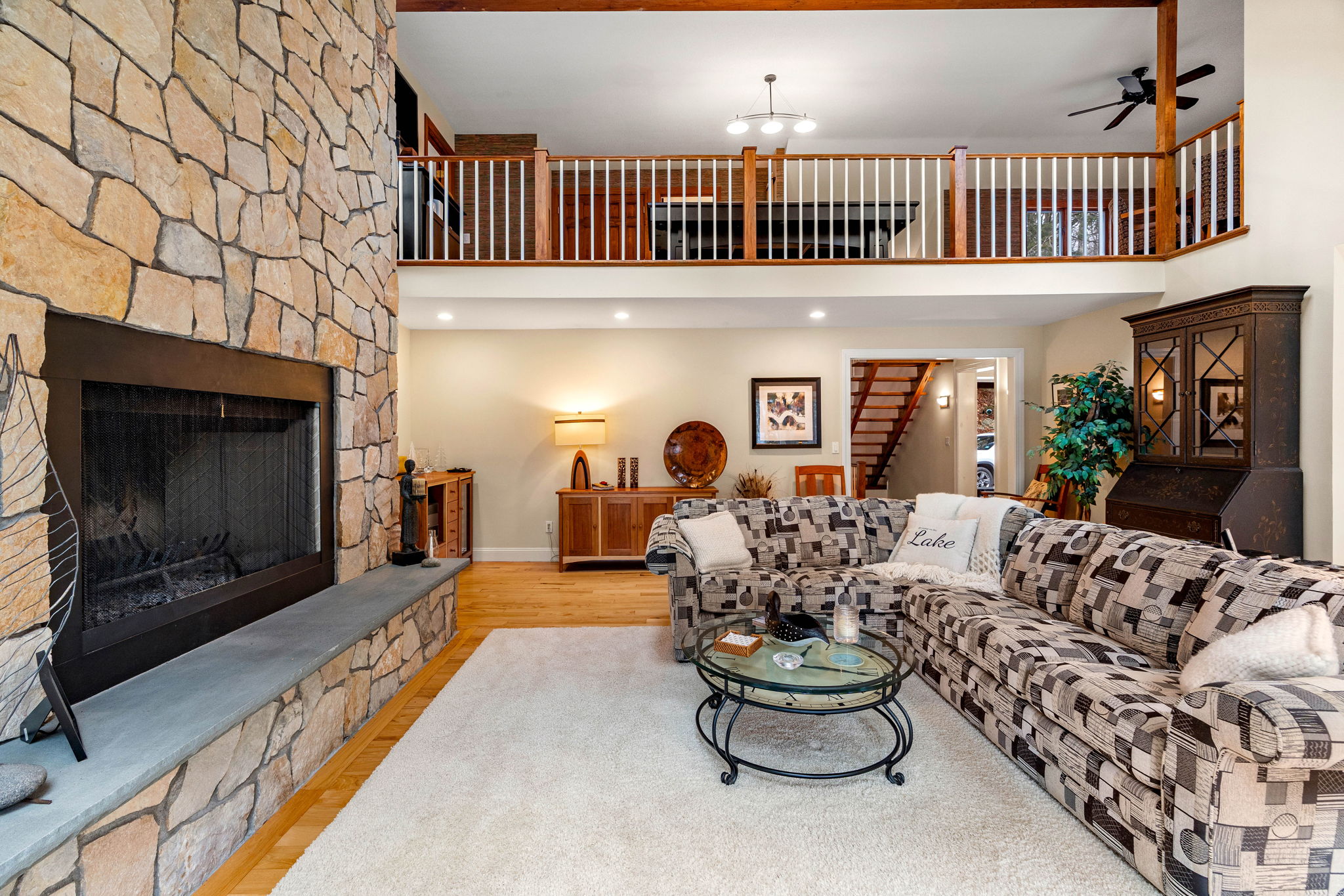 303 Rd Round the Lake, Grantham, NH 03753, USA Photo 43