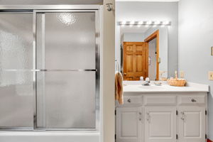 303 Rd Round the Lake, Grantham, NH 03753, USA Photo 30