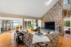 303 Rd Round the Lake, Grantham, NH 03753, USA Photo 45