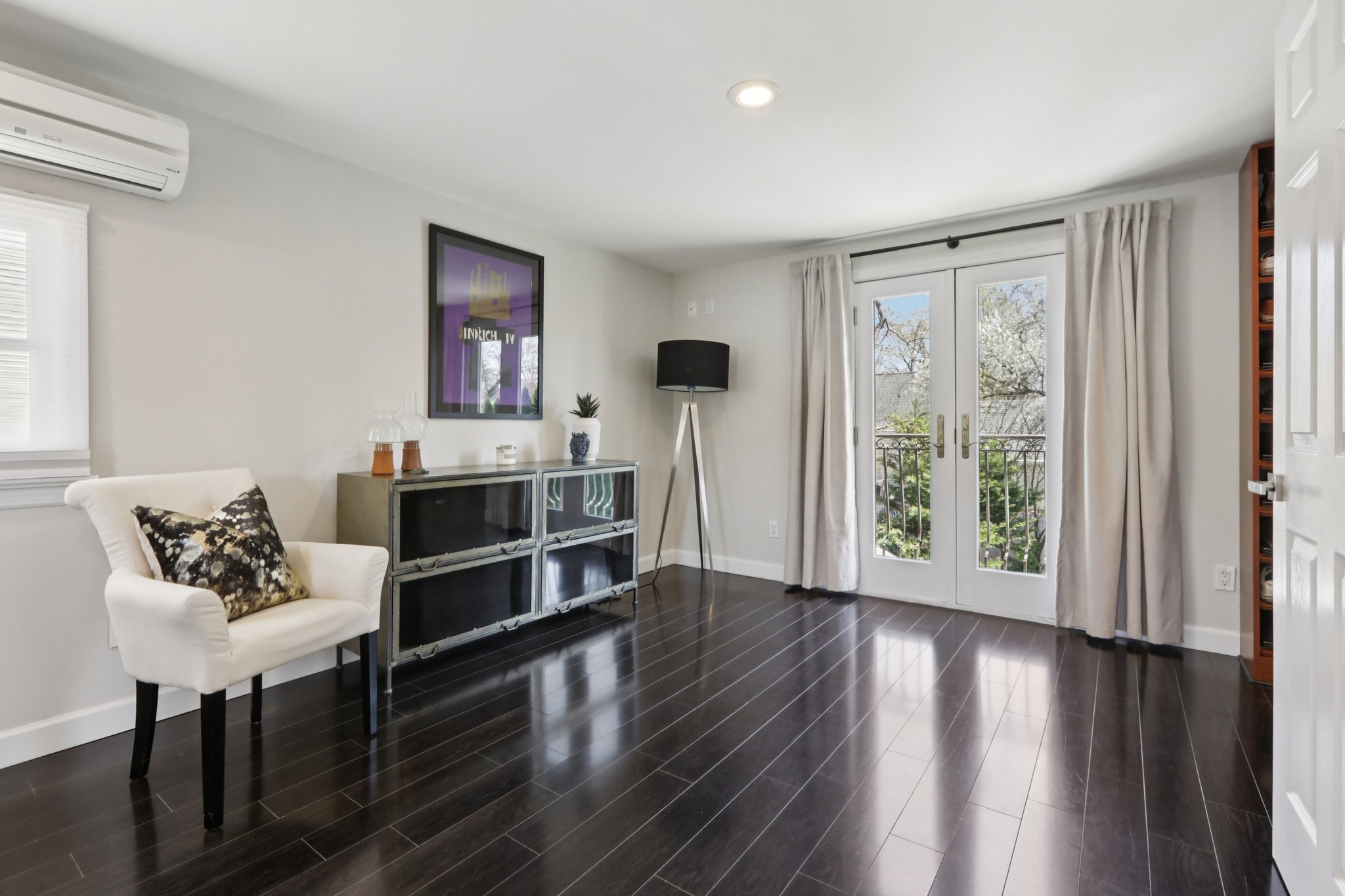 Walnut St-S1304-050.jpg