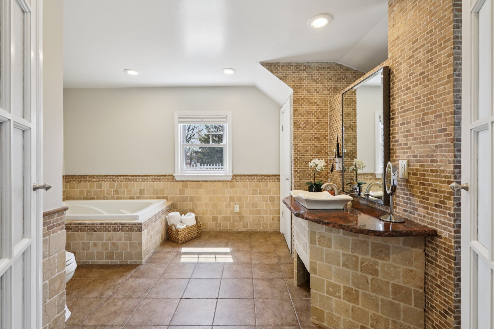 Walnut St-S1304-054.jpg