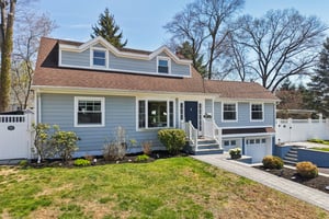 Walnut St-S1304-002.jpg