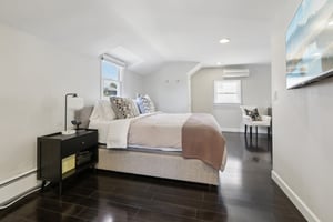 Walnut St-S1304-046.jpg