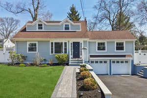 Walnut St-S1304-001r.jpg