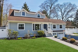 Walnut St-S1304-002r.jpg