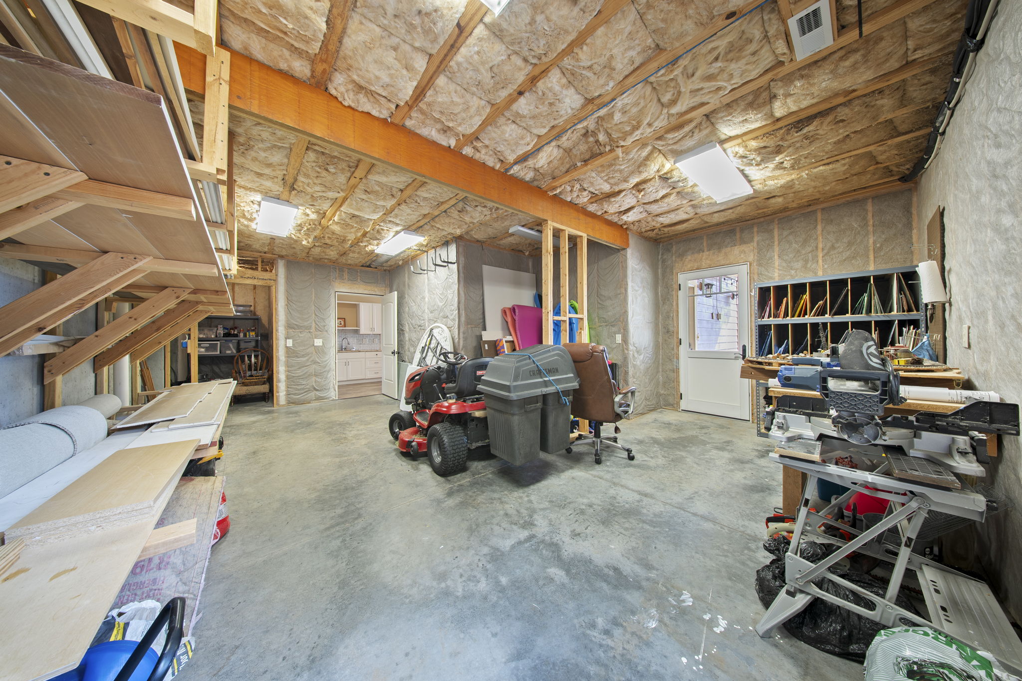  Photo 40