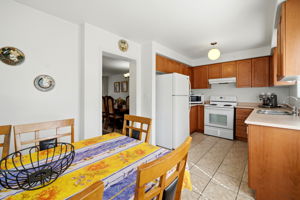 Kitchen/Eating Area