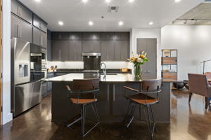 Kitchen/Breakfast Bar