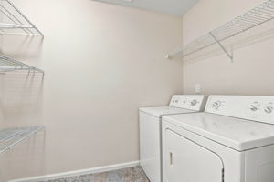  Photo 33