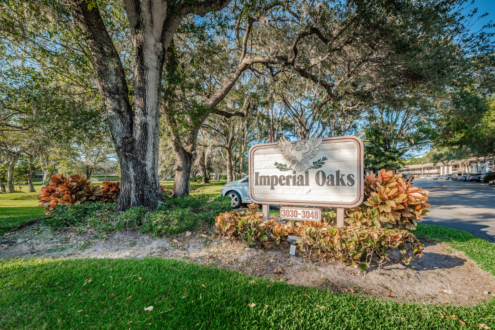 10-Imperial Oaks
