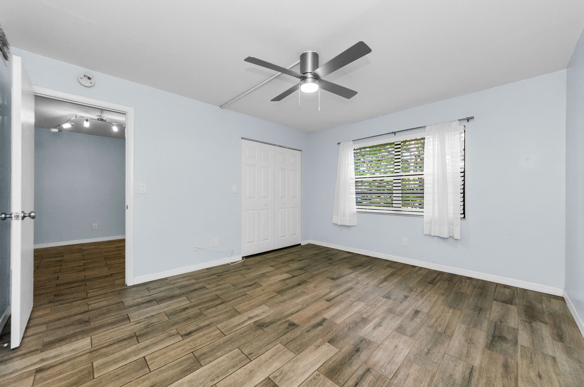 Primary Bedroom 1b