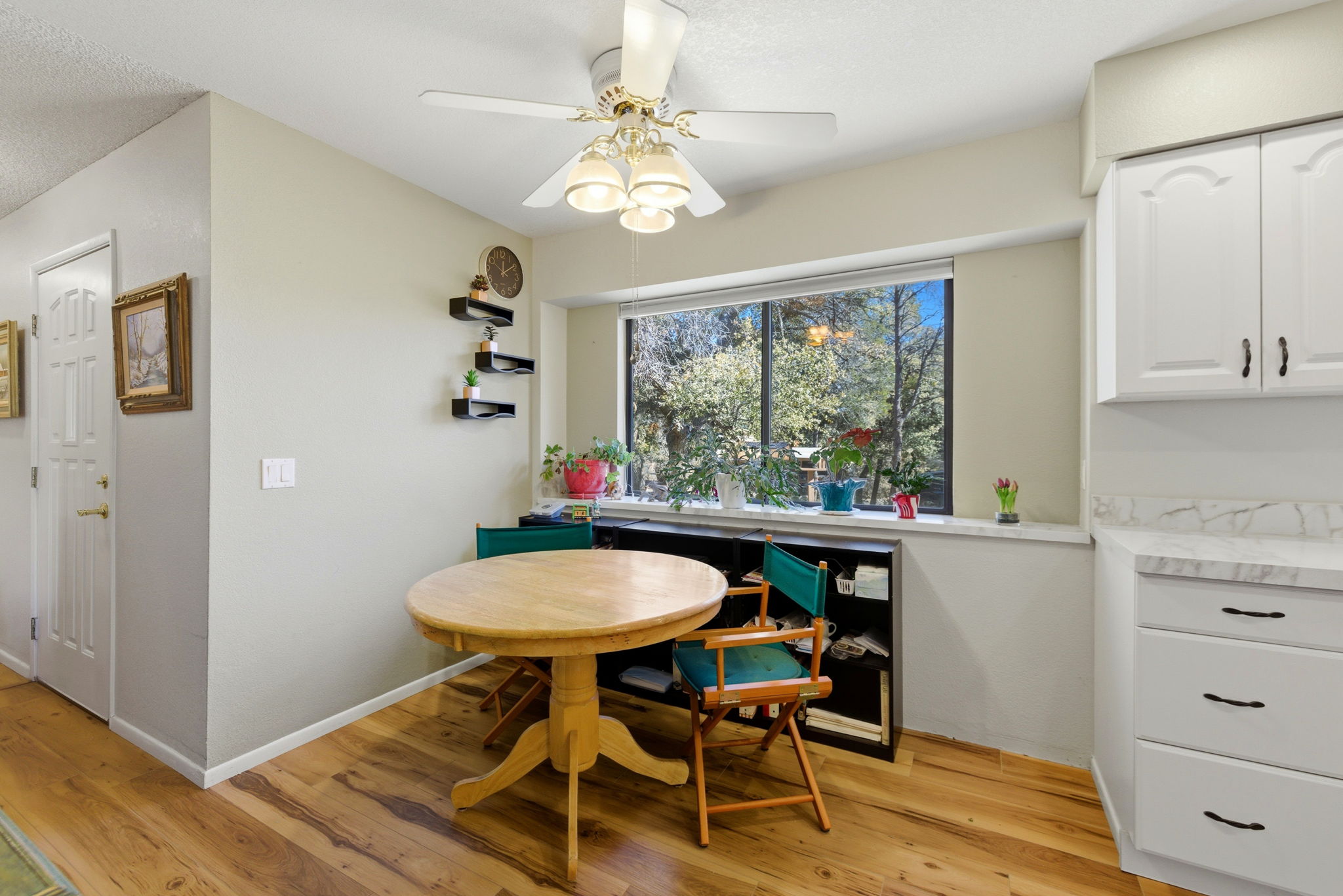 Breakfast Nook