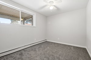  Photo 34